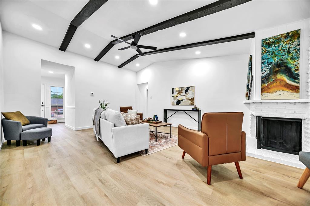 1804 Fernwood Circle