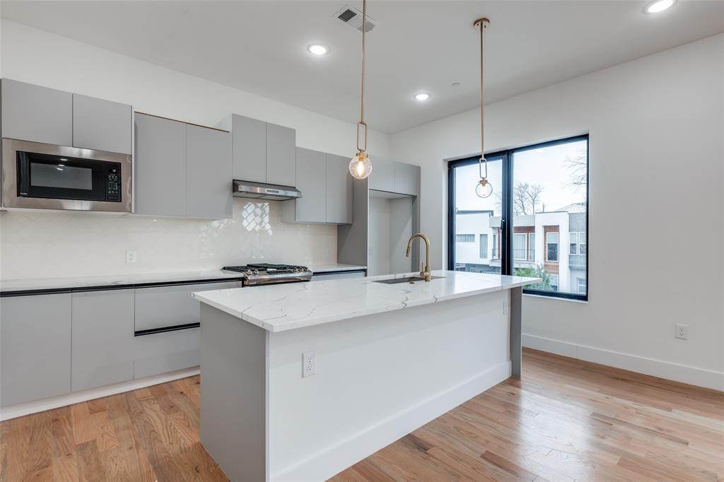 BELMONT REV - Residential Lease