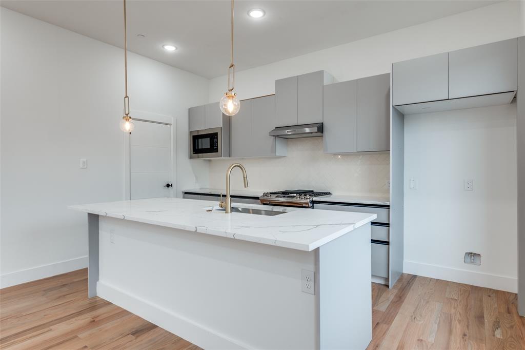 BELMONT REV - Residential Lease