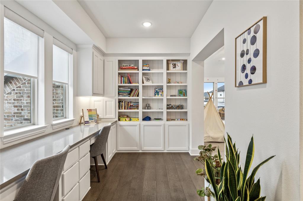 Edgestone At Legacy - Residential