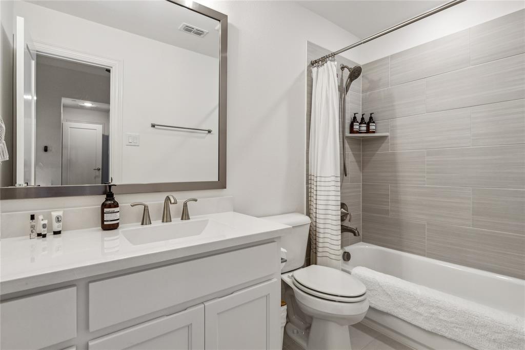 Edgestone At Legacy - Residential