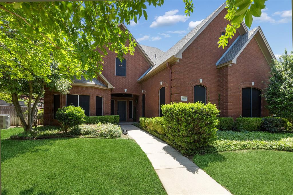 2240 Hollyhill Lane