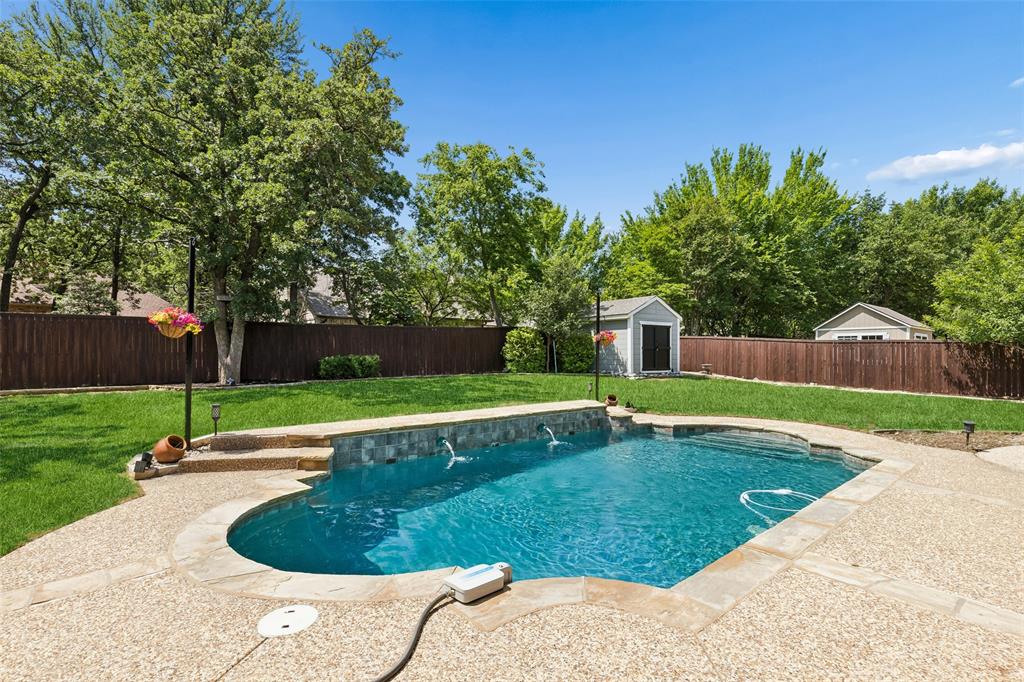 2240 Hollyhill Lane