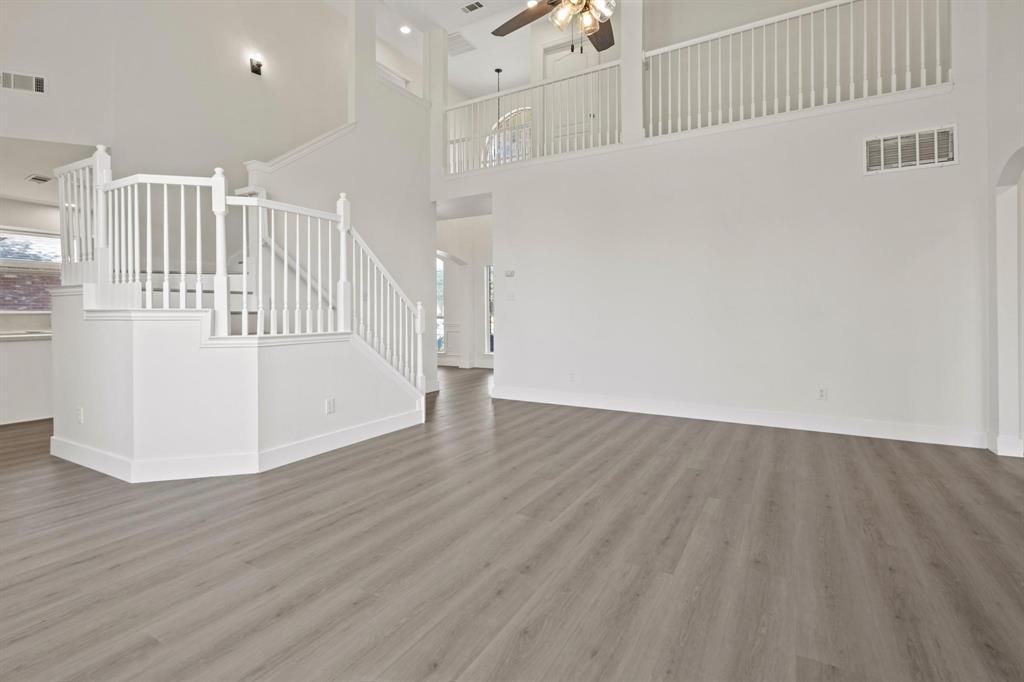 3805 Wellington Drive