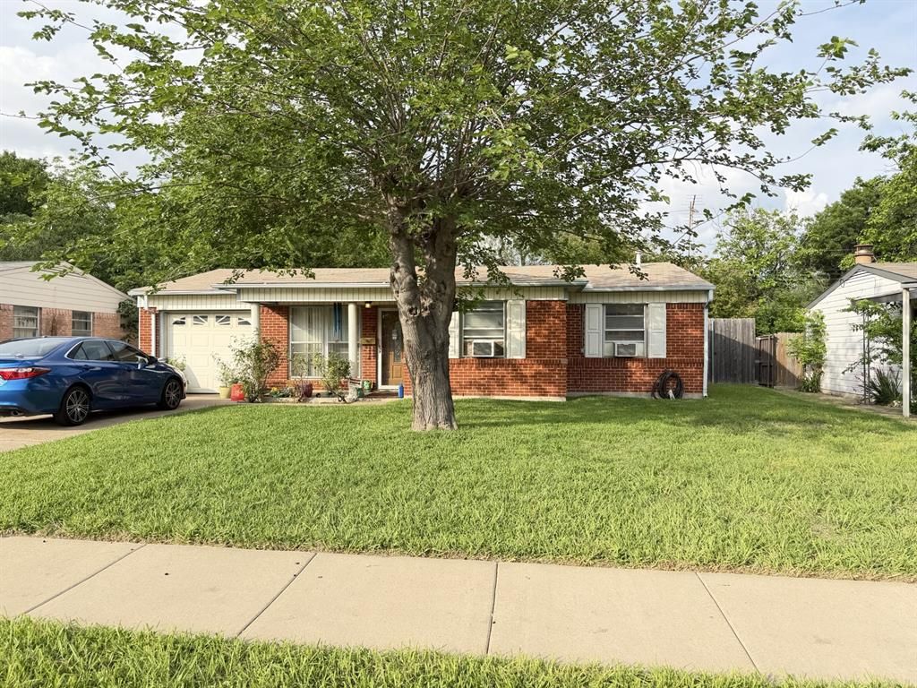 Photo of 4736 Harper Drive, Mesquite, TX 75150 (MLS # 21252706)