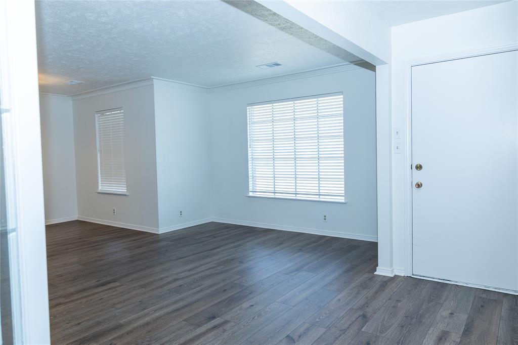 1860 Meadow Valley Lane