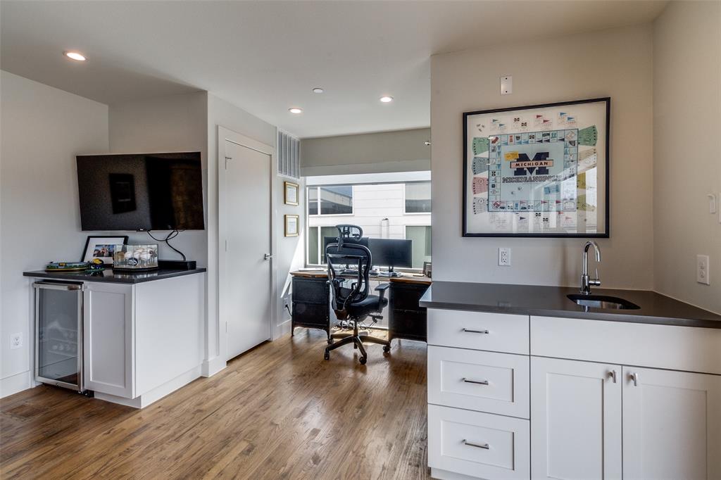 5907 Lindell Ave Condos - Residential