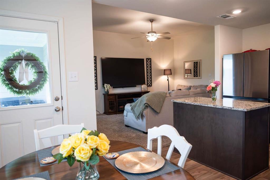 Vista West II - Residential