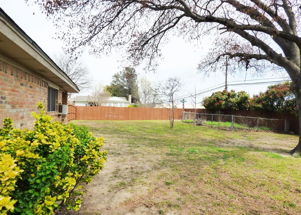 DALLAS NORTH ESTATES #3 (CPL) - Residential Lease