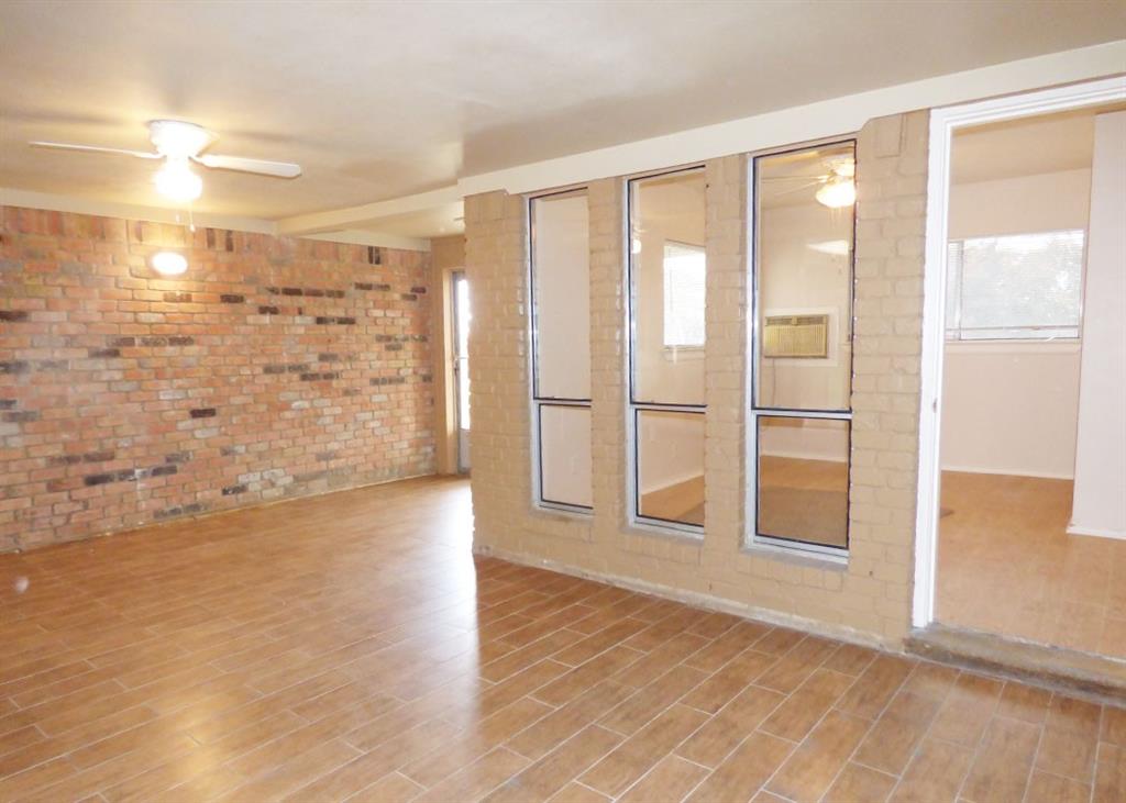 DALLAS NORTH ESTATES #3 (CPL) - Residential Lease