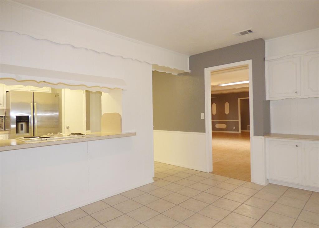 DALLAS NORTH ESTATES #3 (CPL) - Residential Lease