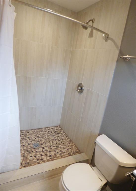 DALLAS NORTH ESTATES #3 (CPL) - Residential Lease