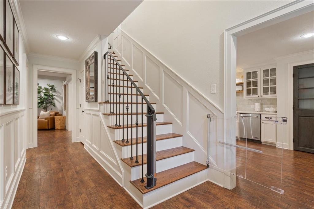 402 Shadow Mountain Drive