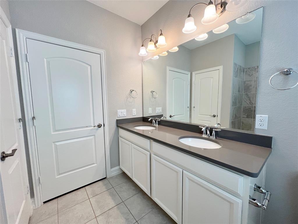 Erwin Farms Ph 2 - Residential Lease