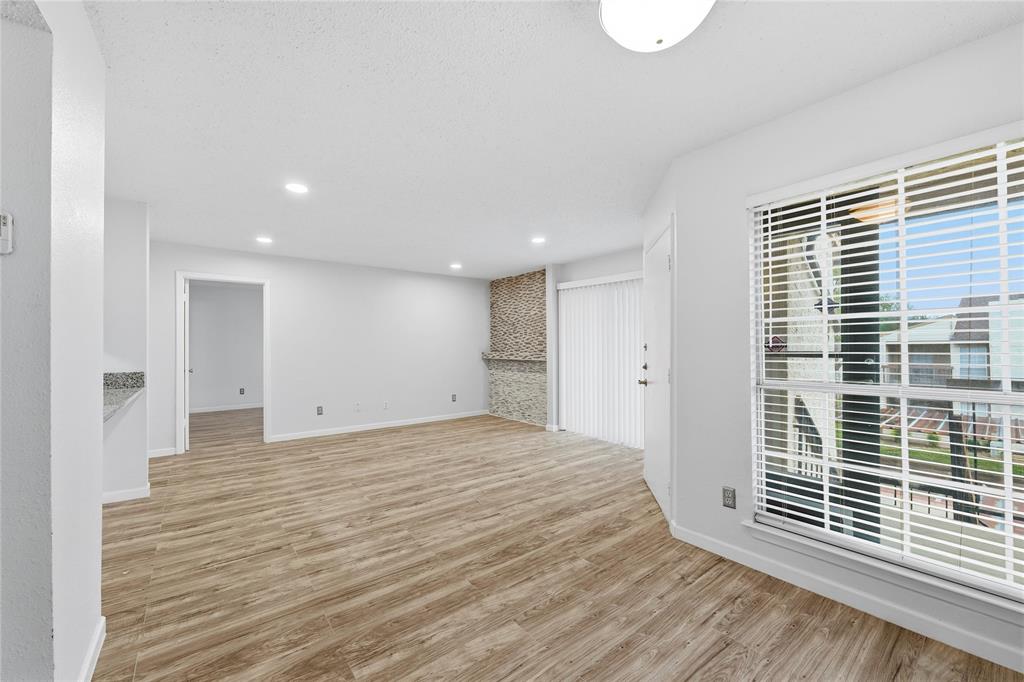 Creekbend Condo Ph 01-06 - Residential Lease