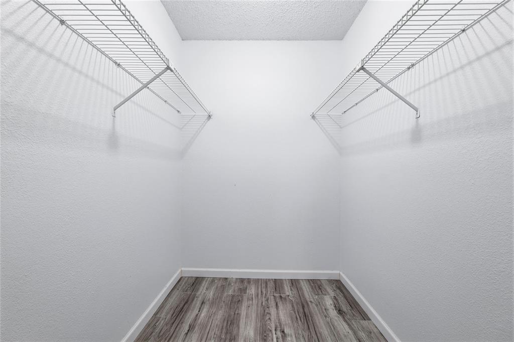 Creekbend Condo Ph 01-06 - Residential Lease