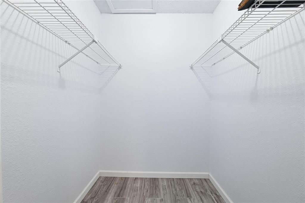 Creekbend Condo Ph 01-06 - Residential Lease