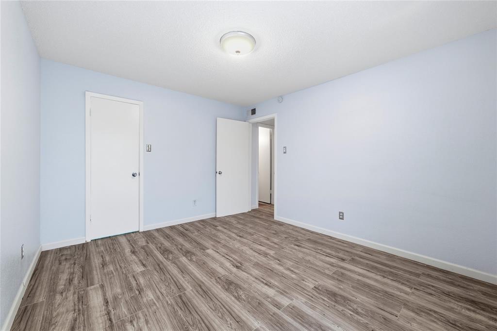 Creekbend Condo Ph 01-06 - Residential Lease