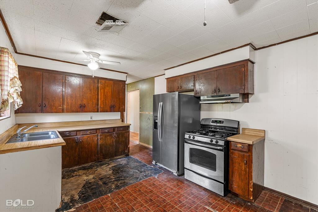 Bossier City, Louisiana 71112, United States, 4 Bedrooms Bedrooms, ,1 BathroomBathrooms,Residential,Active,246124