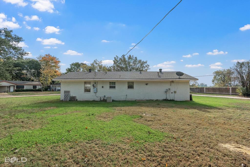 Bossier City, Louisiana 71112, United States, 4 Bedrooms Bedrooms, ,1 BathroomBathrooms,Residential,Active,246124