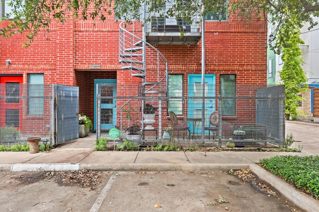 Schaumburg Loft Condominimum - Residential