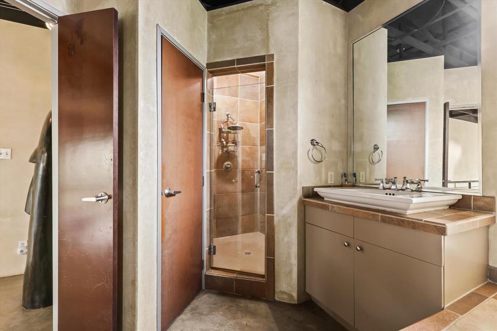 Schaumburg Loft Condominimum - Residential