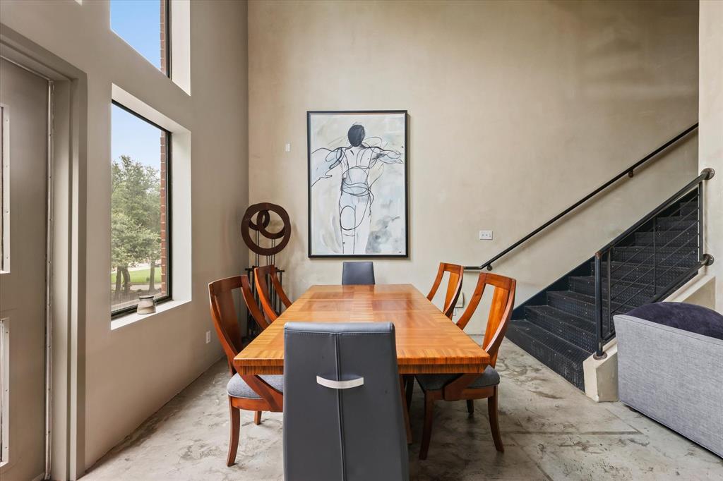 Schaumburg Loft Condominimum - Residential