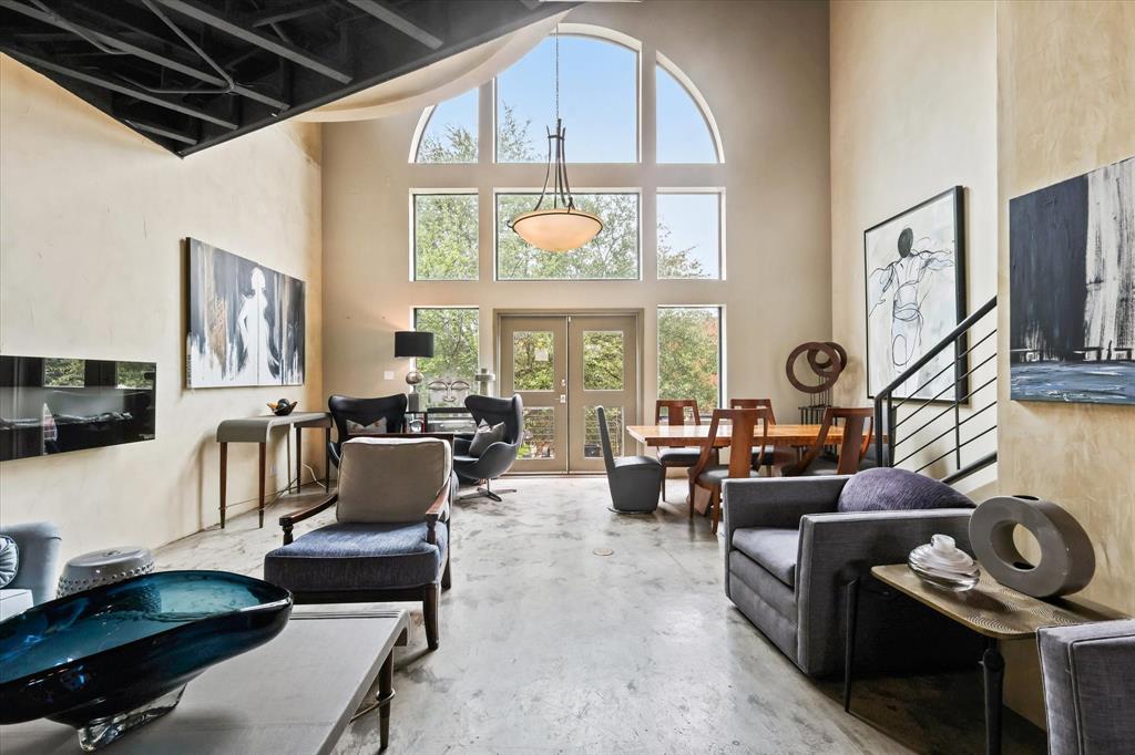 Schaumburg Loft Condominimum - Residential