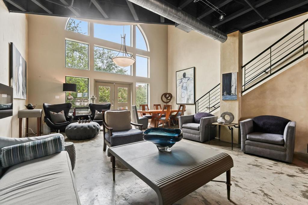 Schaumburg Loft Condominimum - Residential