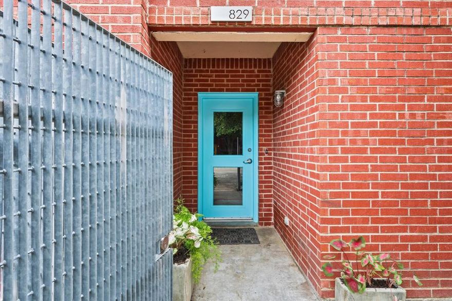 Schaumburg Lofts Bricktown Neighborhood, Fort Worth, TX
Modern and Transitional, 3 Level Loft, Rooftop Views and Priced Right
Welcome to New York style living in the heart of the DFW Metroplex!
Tucked in the sought-after Bricktown Neighborhood near Downtown Fort Worth, this one of a kind loft in the iconic Schaumburg Lofts offers urban sophistication blended with Texas charm.
PROPERTY HIGHLIGHTS
3 Levels of Stylish Living + Private Rooftop Terrace with 360° panoramic views of Fort Worth’s skyline
25 foot floor to ceiling windows on 2nd and 3rd levels, sunlight and skyline galore
Two Private Patios on the 1st and 2nd floors
Architecturally striking spiral staircase to the rooftop
KITCHEN and LIVING FEATURES
Open concept stainless steel chef's kitchen with oversized island and pendant lighting
Designer stainless steel appliances throughout
Soaring ceilings with statement chandelier in living area
BED and BATH LAYOUT
1st Floor Quaint enclosed bedroom and full bathroom and custom closet
2nd Floor Newly renovated powder bathroom, redesigned closet, and stackable washer and dryer
3rd Floor Open-concept primary loft bedroom, luxurious full bath with Jacuzzi tub and shower
Designed with distinction by Schaumburg Design, this loft perfectly balances modern and transitional aesthetics, tailor it to suit your style.
Just minutes from downtown dining, entertainment, and Sundance Square.
Don’t miss this rare chance to own an architectural gem in the city!
Schedule your private tour today and step into elevated Fort Worth living.