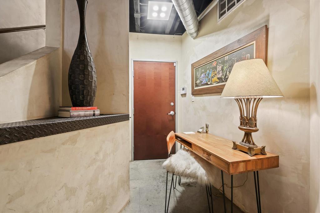 Schaumburg Loft Condominimum - Residential