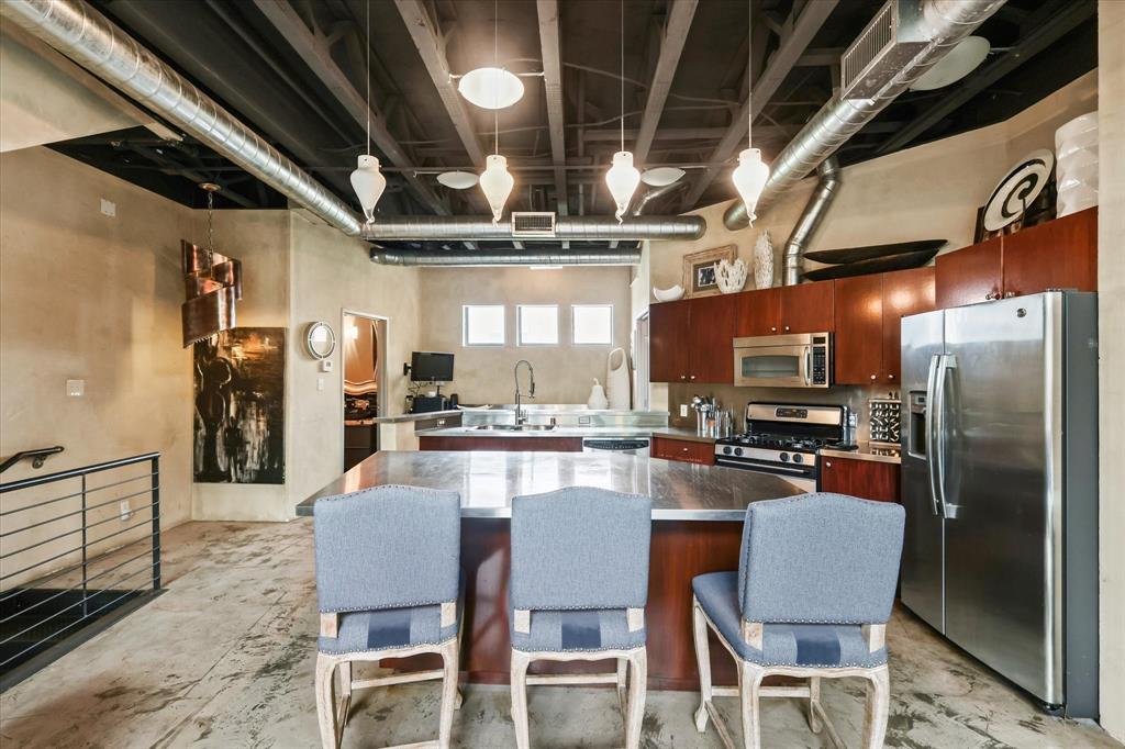 Schaumburg Loft Condominimum - Residential