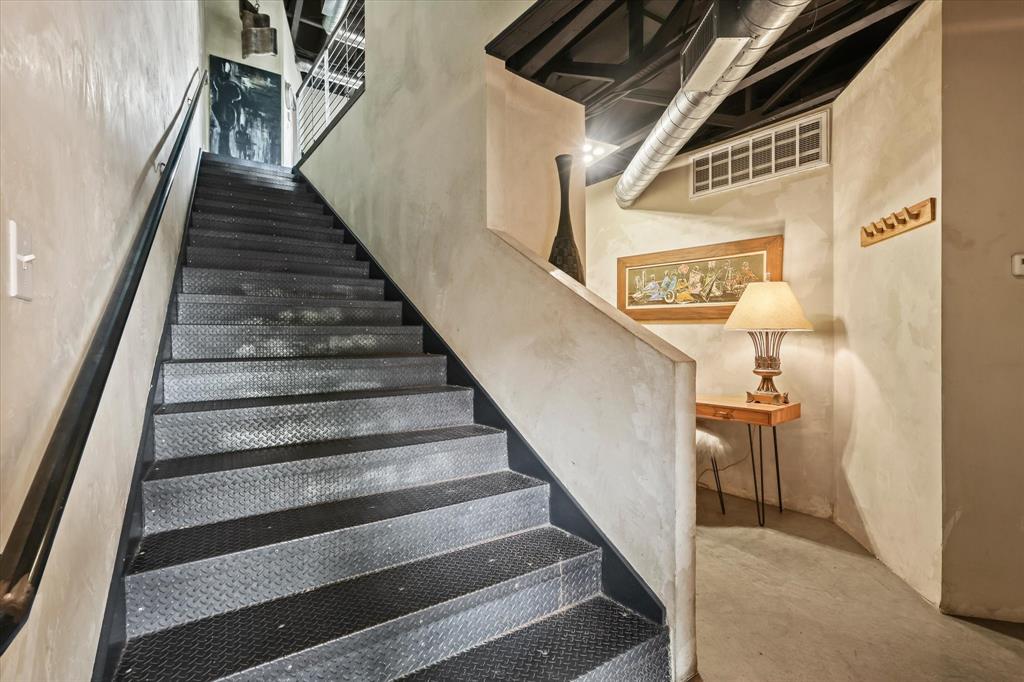 Schaumburg Loft Condominimum - Residential