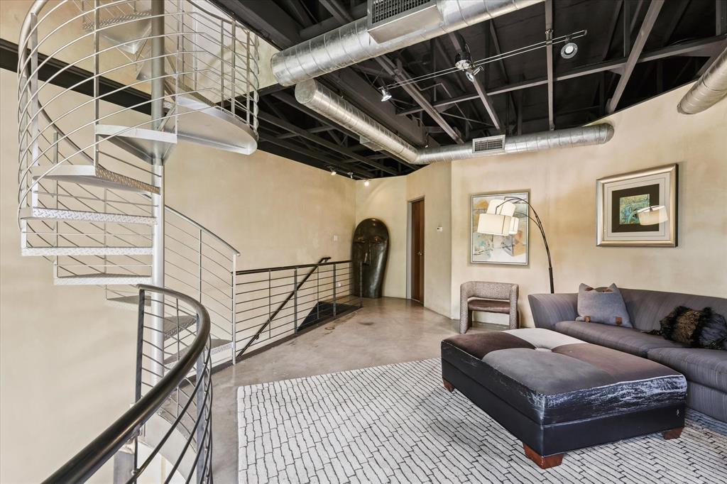 Schaumburg Loft Condominimum - Residential