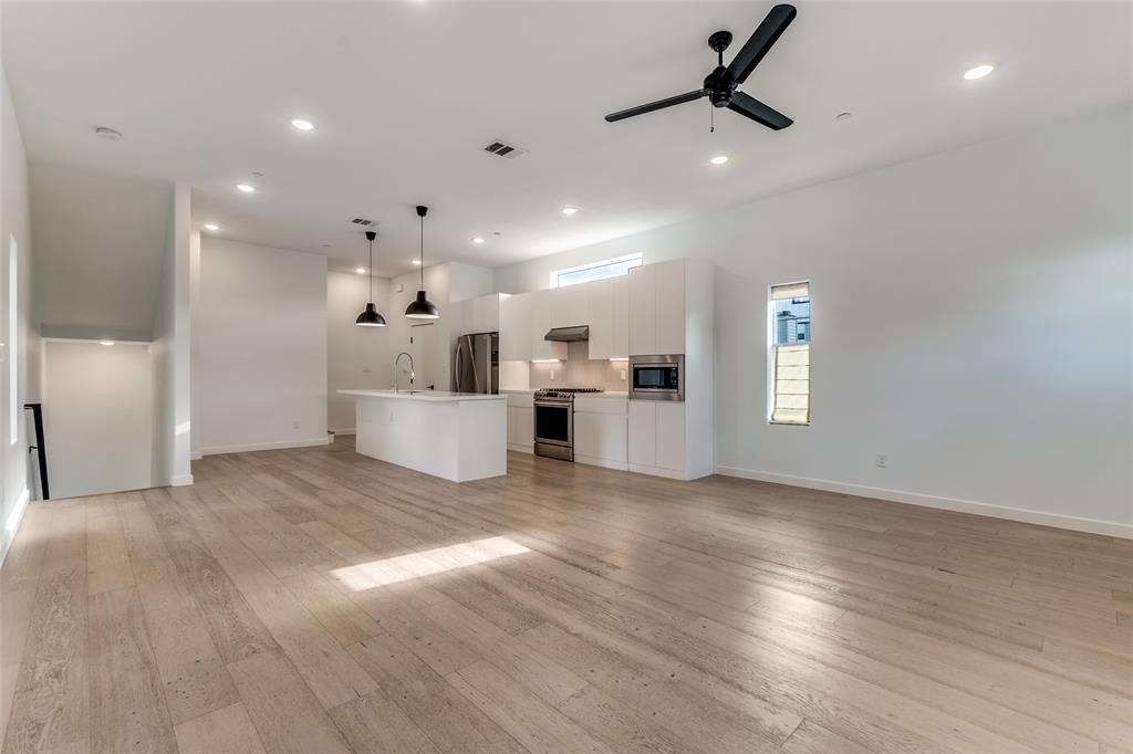 1505 N Garrett Avenue 105