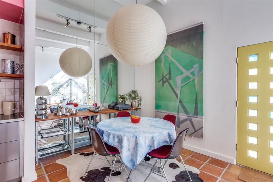 Cowtown Modern
Fun and sophisticated 1960’s architectural town home in the heart of Ridglea. Sun-filled split -level 2-bedroom, 2 bath featuring 12 ft tall living spaces with expansive glass sliders, opening to a private courtyard and shared pool deck. Thoughtfully renovated by two New York based architects to honor the original design by architect John Wesley Jones, with nods to Palm Springs and Mexican Modernism. New stainless-steel kitchen with integrated appliances, floating wood shelves and Talavera tile backsplash. Terracotta tile and cork flooring in main living areas with bespoke floating sofa, stair, dry bar and kitchen volume in Spanish cedar with stainless details. Plush carpet in upper-level primary suite with WIC and built in storage. Lower-level 2nd bedroom (currently styled as a study) offers wall-to-wall custom shelving, laundry room with W-D and adjoining bath with green rubber tile accent.
Private courtyard features new wide plank mahogany deck, planted water feature with sculptural fountain, and original 8ft limestone garden walls. Lower bedroom opens onto landscaped pool deck and newly resurfaced pool, maintained by HOA. Hidden gem complex backing to Ridglea CC golf course. Prime location between Camp Bowie and Clearfork with easy access to shopping, dining, Dickies Area, downtown FW and West Side
amenities. Two parking spaces included with the lease. Seller is Lee Ann Anderson. Legal Description of the Property: Unit 21, Building No.1, of RIDGLEAWOOD TOWNHOMES a
condominium regime in the City of Fort Worth. Unit is to be sold as a condominium.