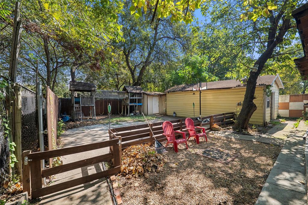 Red Bud - Residential