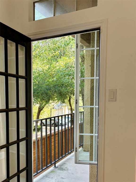 Colonade At Turtle Creek Condo - Residential