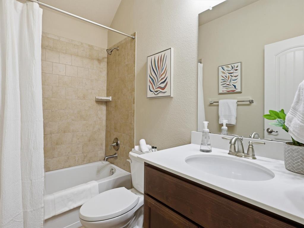 Woodridge Estates Ph Four - Residential Lease