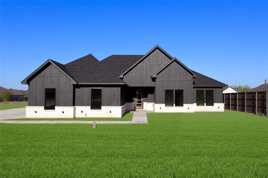 Seller is offering 5k in Concessions!! New Construction 2025! Custom-Built in Pyramid Acres. This 4 bedroom, 2.1 bathrooms is move in ready, luxury vinyl floors all throughout the house. Open floor plan with 10 ft ceilings & vaulted ceilings. Luxurious primary suite with a French tub, walk-in shower, large vanity with dual sinks, quartz countertop and custom walk-in closet. The kitchen has quartz countertops, stainless steel sink, custom white oak cabinetry, stainless steel appliances. The living room has an electric fireplace. Tons of daylight throughout. Spacious laundry, covered porch, patio. 2 car garage. No HOA.