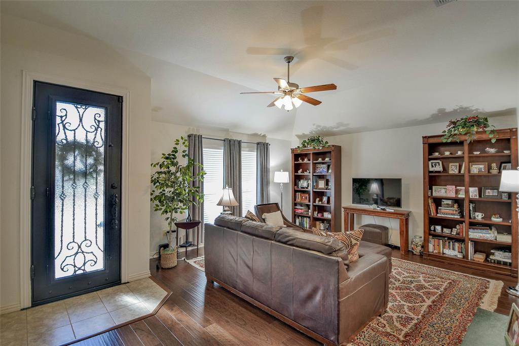 1706 Summer Hill Court