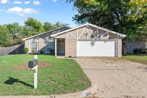 2011 Lavon Creek Lane Arlington TX 76006