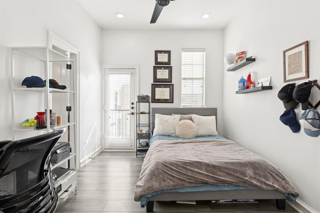 2100n Fitzhugh Condos - Residential