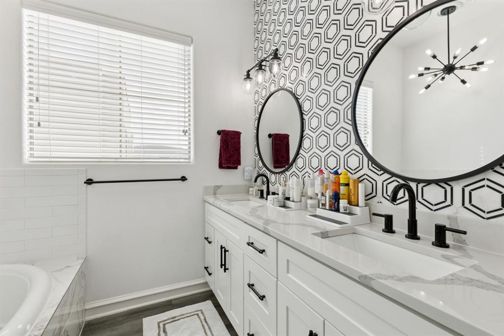 2100n Fitzhugh Condos - Residential