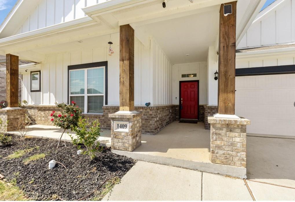 1409 Eagle Nest Drive