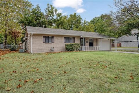 A home in Bonham