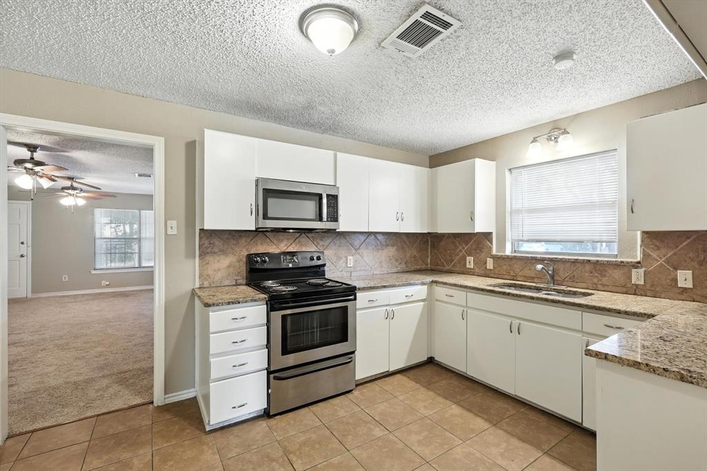 Cedar Heights Acreage - Residential