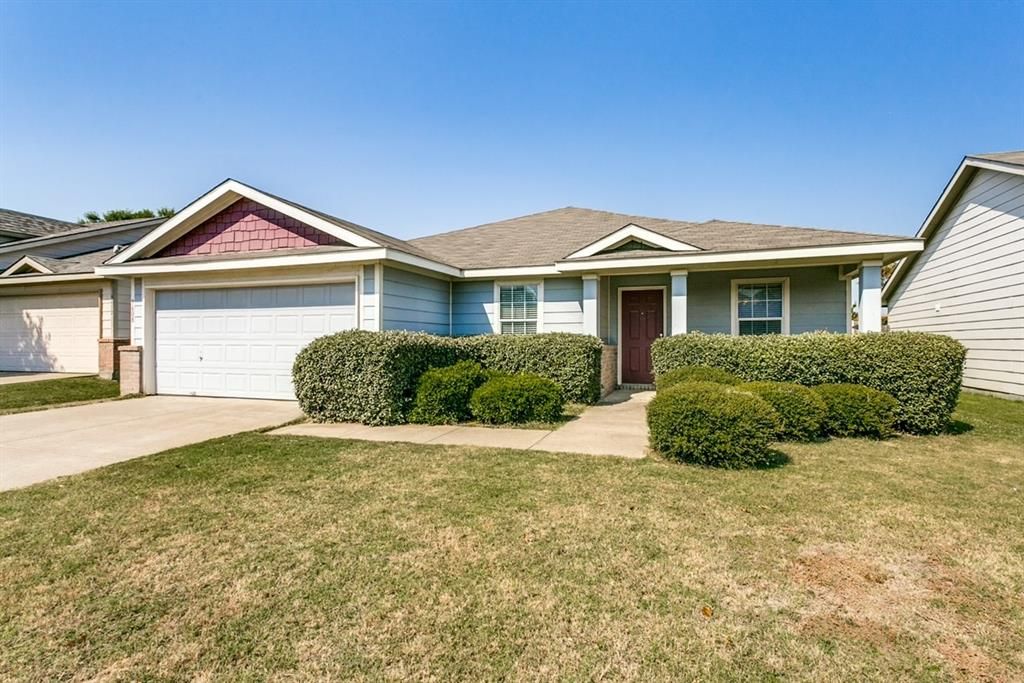 Photo of 9608 Woodrow Wilson Drive, McKinney, TX 75072 (MLS # 21269028)