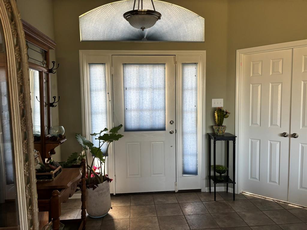 112 Oak Meadow Trail