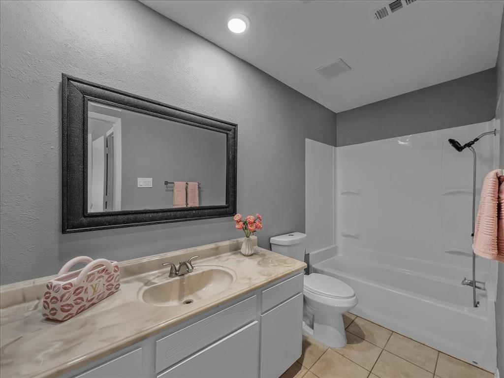 Mountain Creek Twnhs 02 - Residential